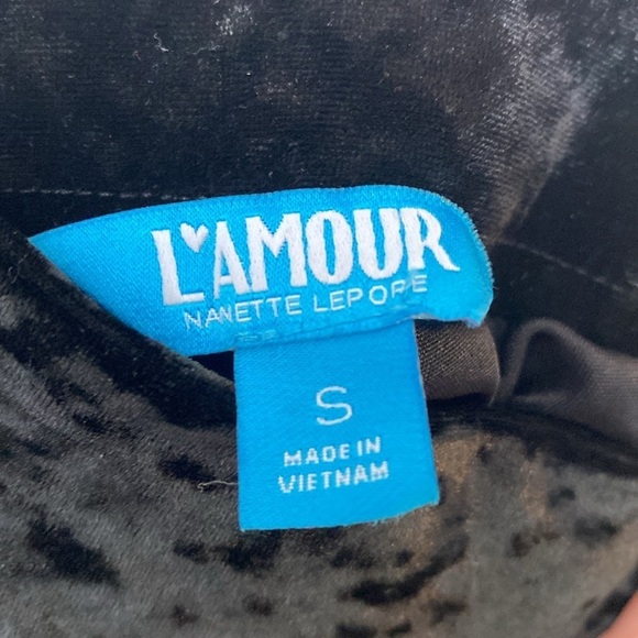 L’amour Nanette Lepore Black Crushed Velvet Skater Skirt Size Small - Picture 5 of 6